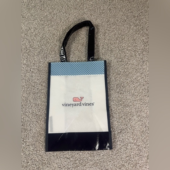 Gently used perfect condition vineyard vines reusable shopping bag tote lunch - Picture 1 of 5